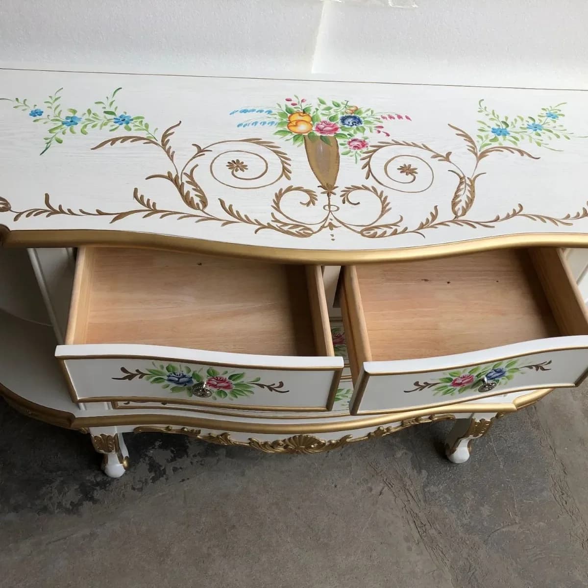 DSA solid wood chest cabinet French painted semi-round entrance  living room side  dining side
