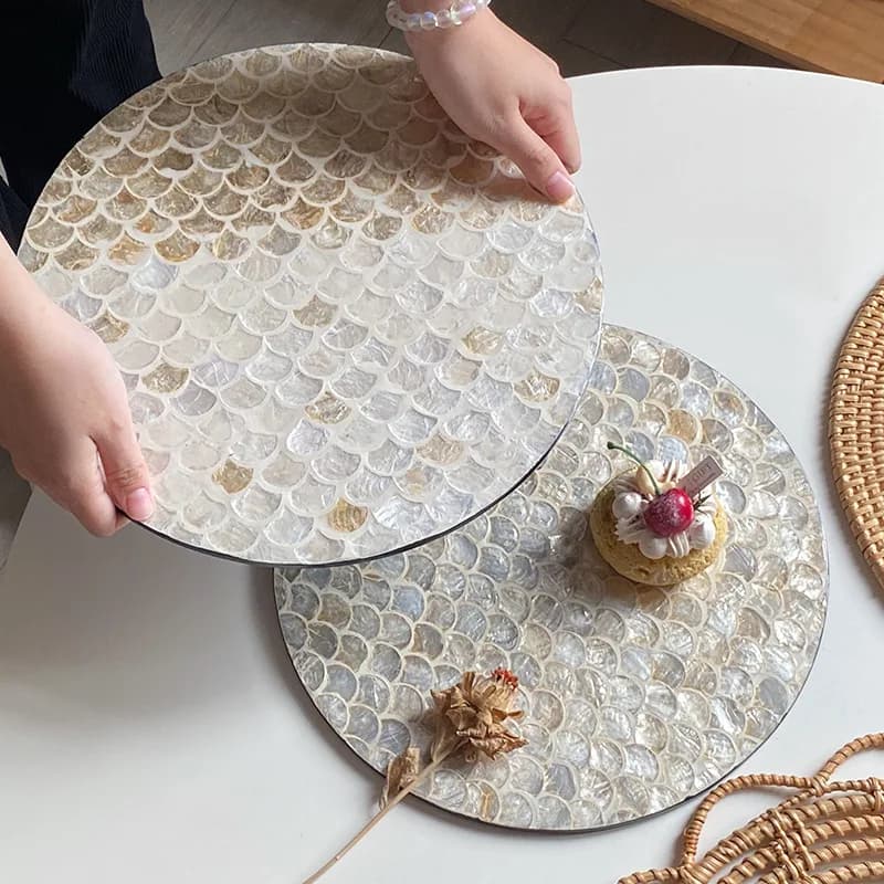 American Woven Round Shells, Creative Storage for Home Living Room Coffee and Western Food Mats, Light Luxury Retro Round Trays