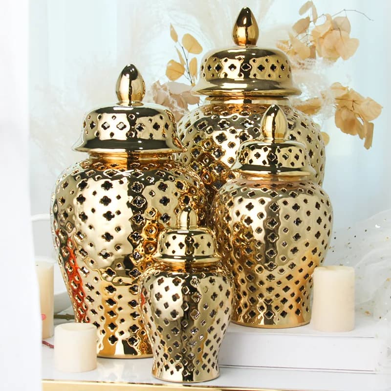 Pierced Gold Ceramic Vase Ginger Jar with Lid Hollow Out Storage Jar Bud Vase Carved Lattice Temple Jar for Room Home Decorative