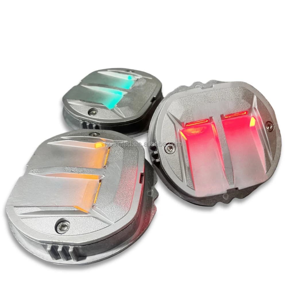 IP68 Waterproof Load-bearing Capacity Of 50 Tons One/Two Way Stud Light Optional Yellow White Red Color 3 Years Warranty
