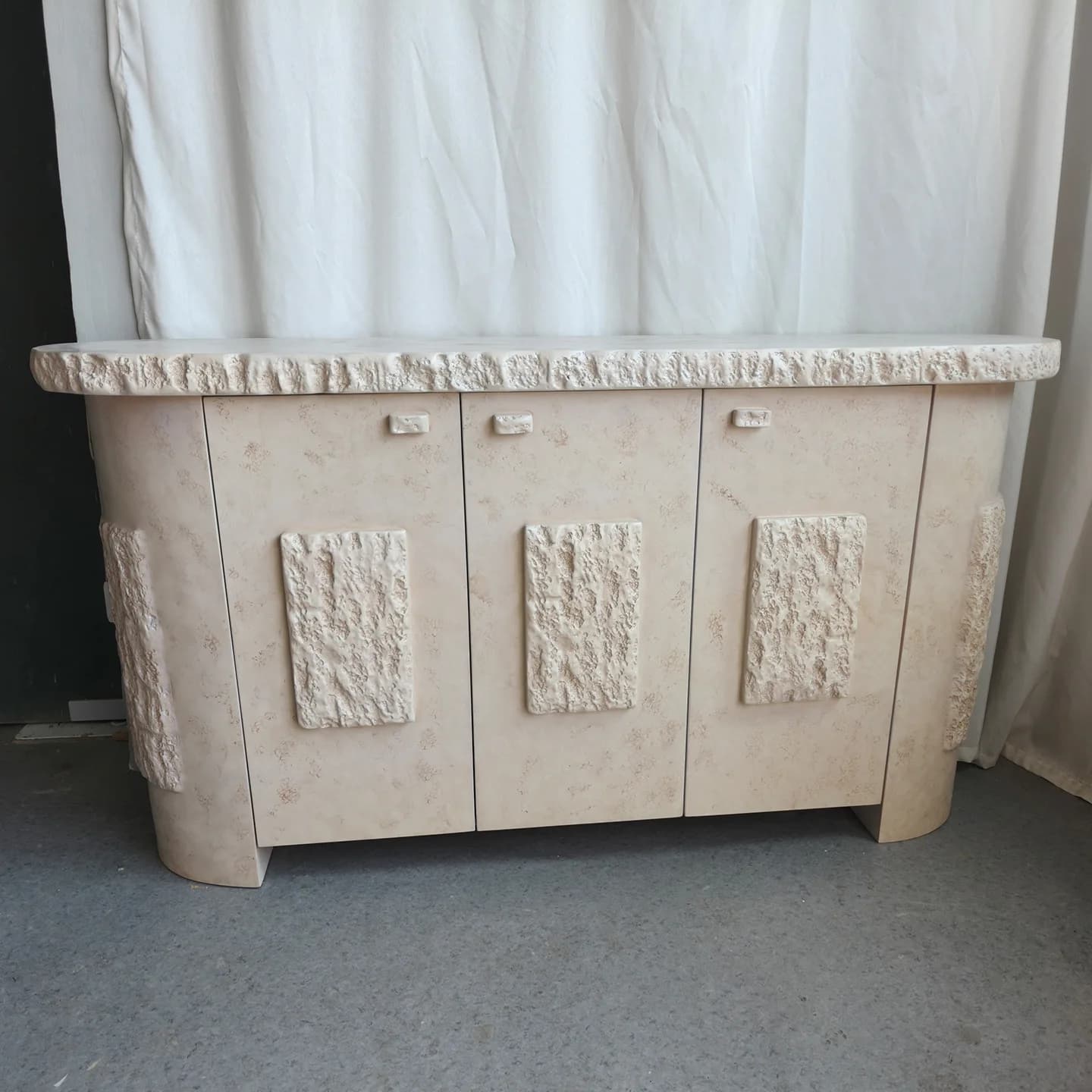 Yjq Italian dining side cabinet Solid wood wabi-sabi wind villa B & B model room decoration light luxury bedside cabinet