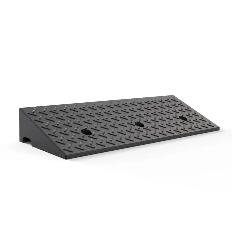 Solid slope pad, rubber and plastic stair step pad, car climbing splicing slope pad
