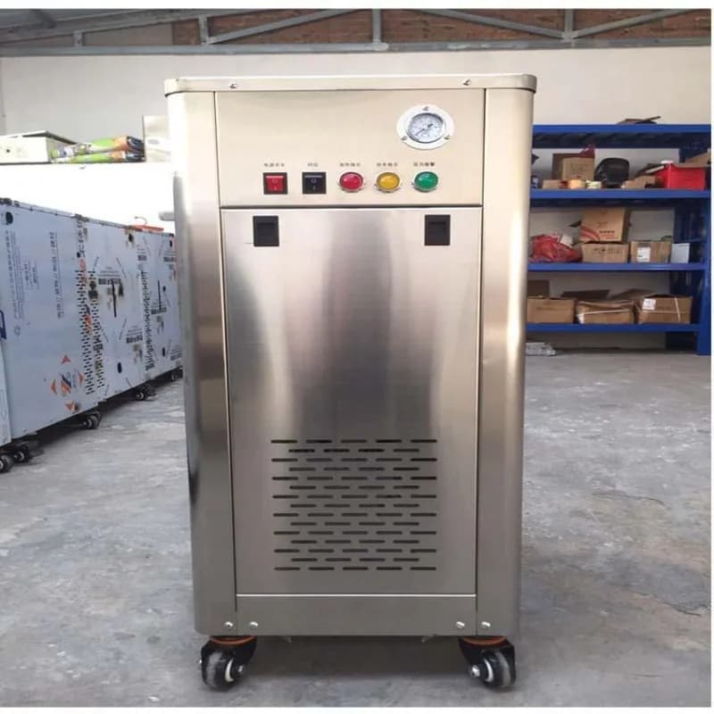 High temperature and high pressure mobile steam car washing machine, spraying uniform steam atomization car washing equipment