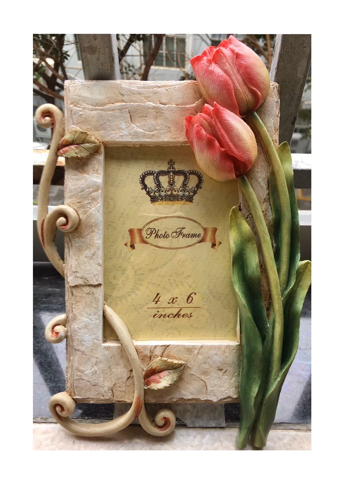 Home and Bedroom Decoration European Style Relief Resin Photo Frame