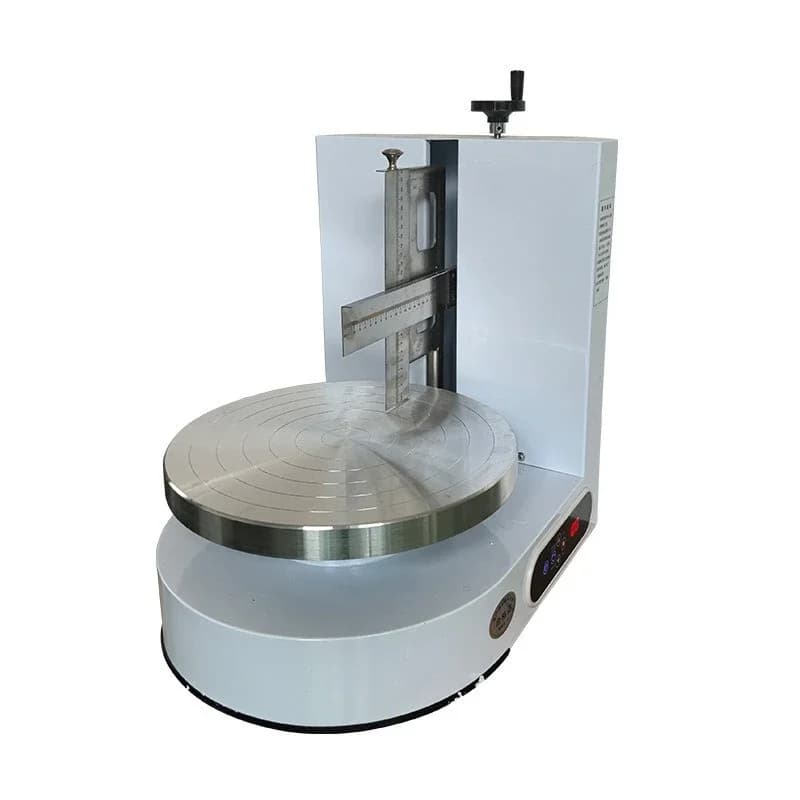 Cake spreader, cream smoothing machine, automatic intelligent cake making machine