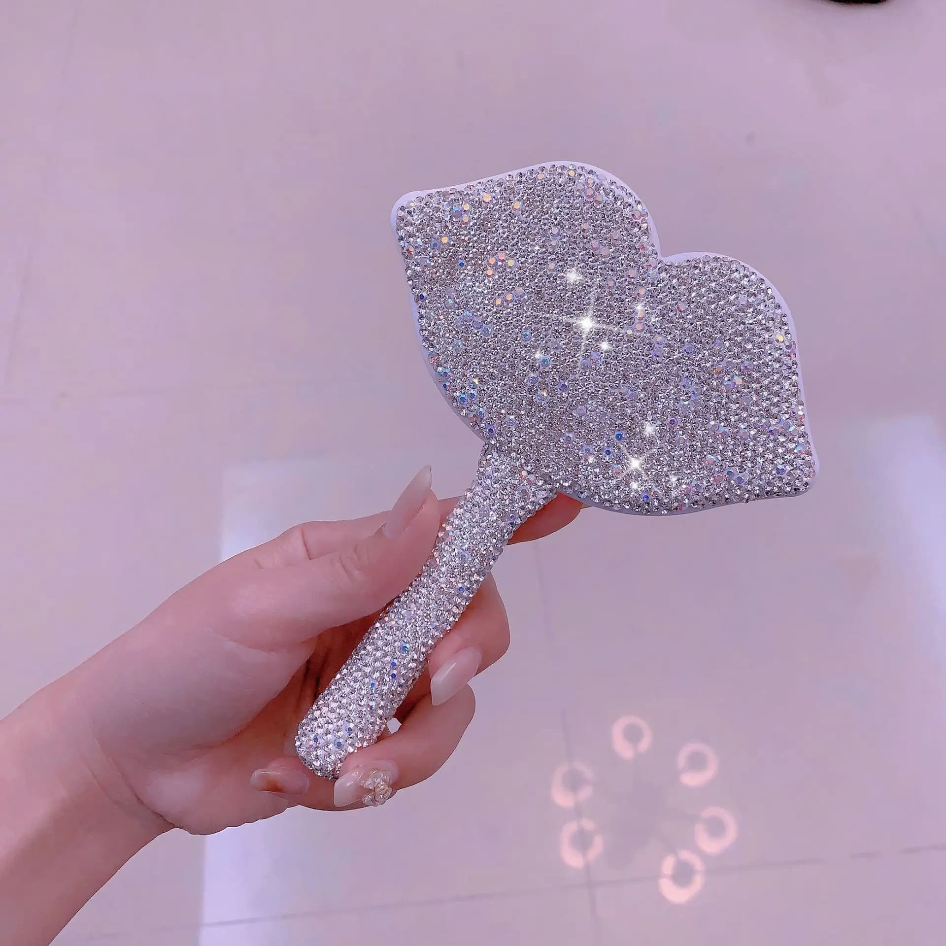 High-definition Handheld Mirror with Luxurious Diamond Inlay Portable Makeup Mirror High-end Home Decoration Mirror