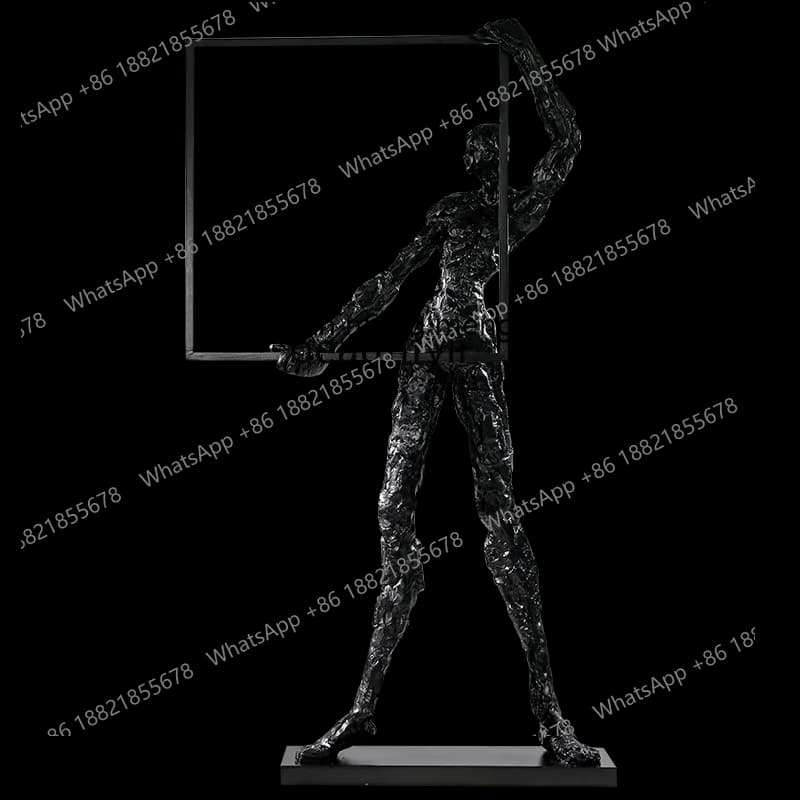 X  R0R Floor-to-ceiling ornament shop opens, gift hall corridor aisle, modern simple large-scale figure sculpture