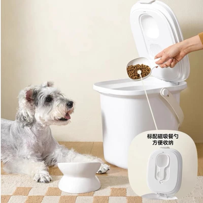 Pet intelligent vacuum cat and dog food storage bucket, sealed moisture - proof and insect proof storage bucket, freshness