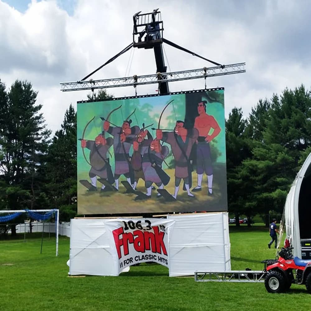 Outdoor 500x1000mm P3.91/P4.81 LED Video Screen With Animation & Graphics SDK Function Billboard