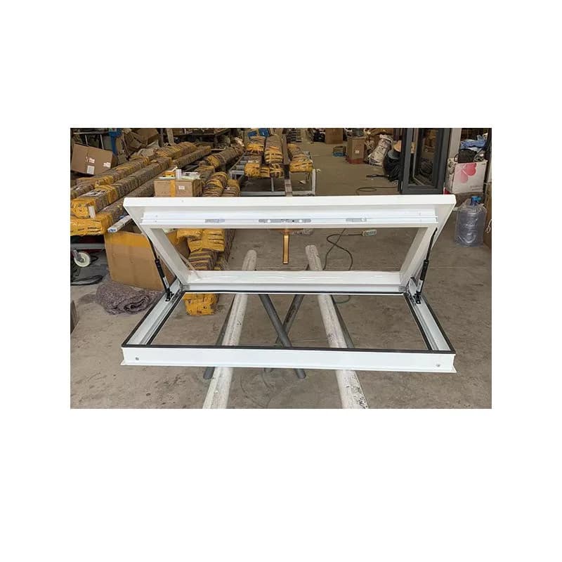 Manual pitched roof skylight translation daylight well electric skylight