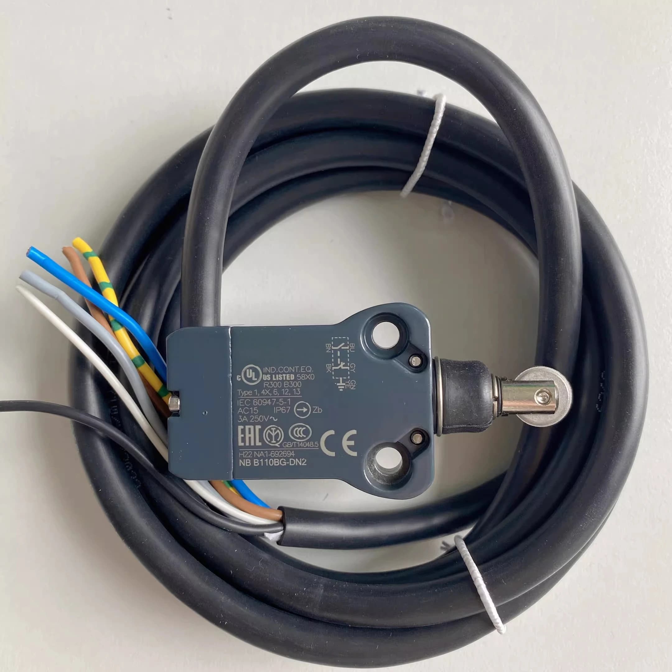 For Pizzatos Italy Original Imported Limit Switch NB B110BG-DN2