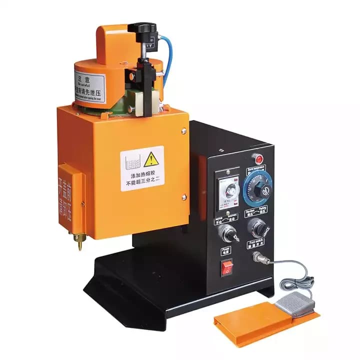 2L Hot Melt Glue Machine With Line/spray Nozzles With 2L Glue tank