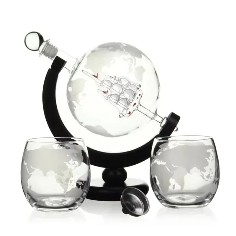Handmade glass bar accessories with whiskey glasses have natural texture and crystal material to improve light transmission