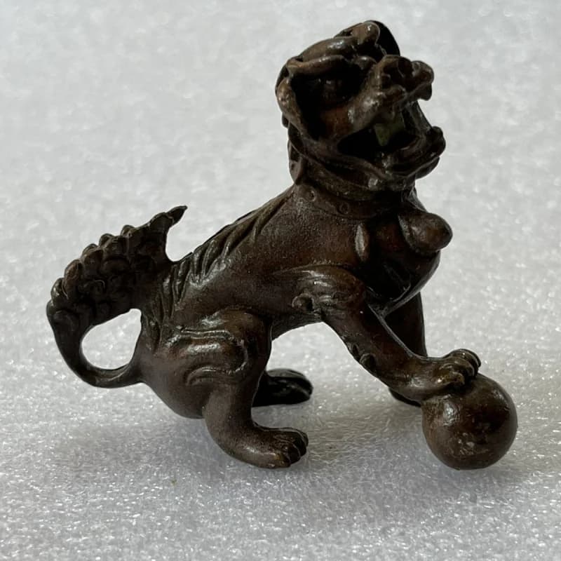 Wholesale Retro Antique Purple Copper Small and Large Ornaments Collection Pixiu Lion Ornaments Tea Pet 3D Ornaments