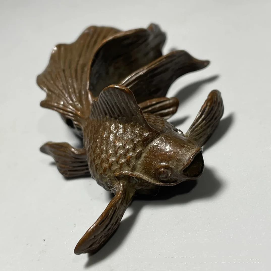 Asian Craft Fish Mascot Zhaocai Tea Pet Pen Holder Decorative Ornaments statue