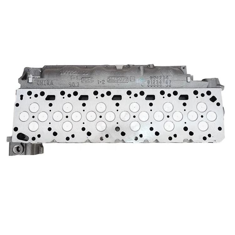 Original ISDE Diesel Engine Parts Cylinder Head 3977221 for Heavy Truck