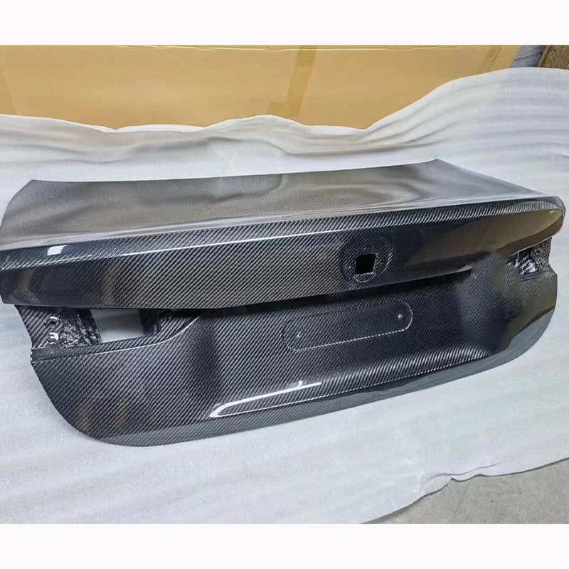 Suitable for 2021+  G82 M4 G22 430i M440i M Sports Sedan Style Dry Carbon Fiber Rear Trunk Lid