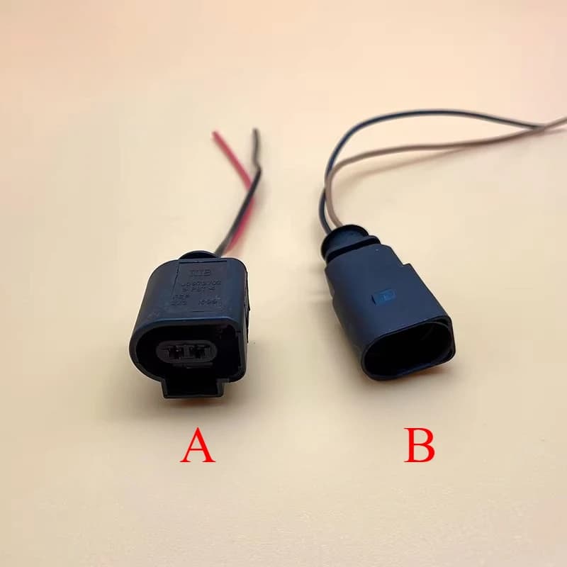 1pcs For Audi A4L Q5 A6L Q7 Volkswagen Tiguan Sagitar Magotan Water Temperature Sensor Plug