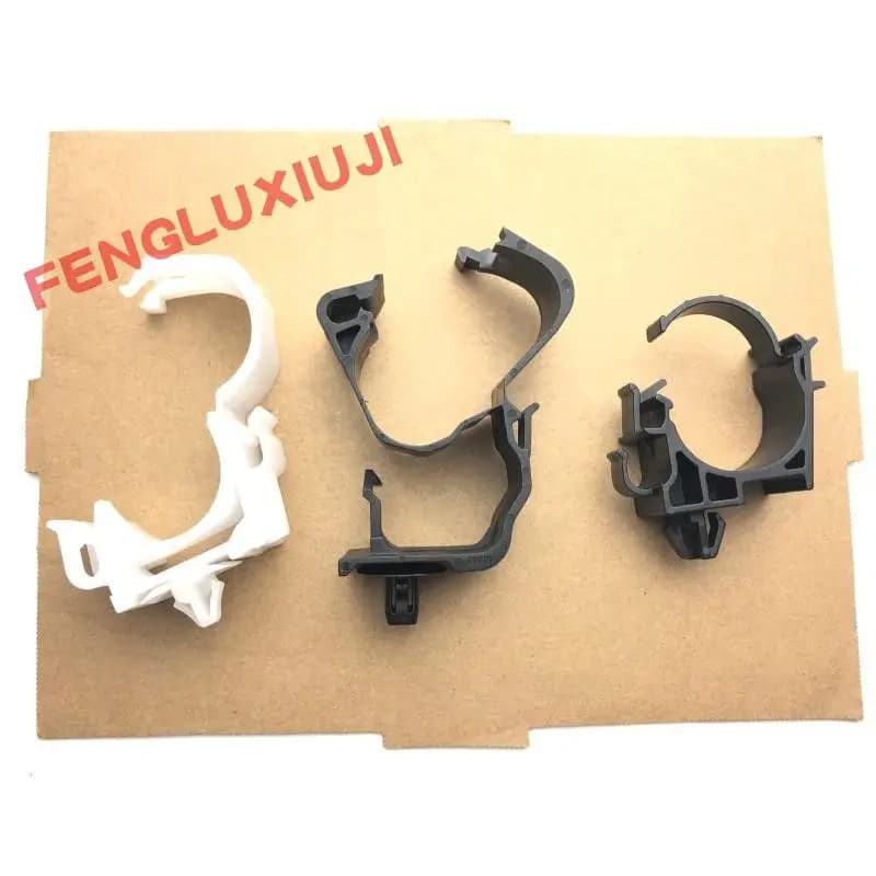 1pcs For Toyota Crown Reiz Door Sill Trim Clip