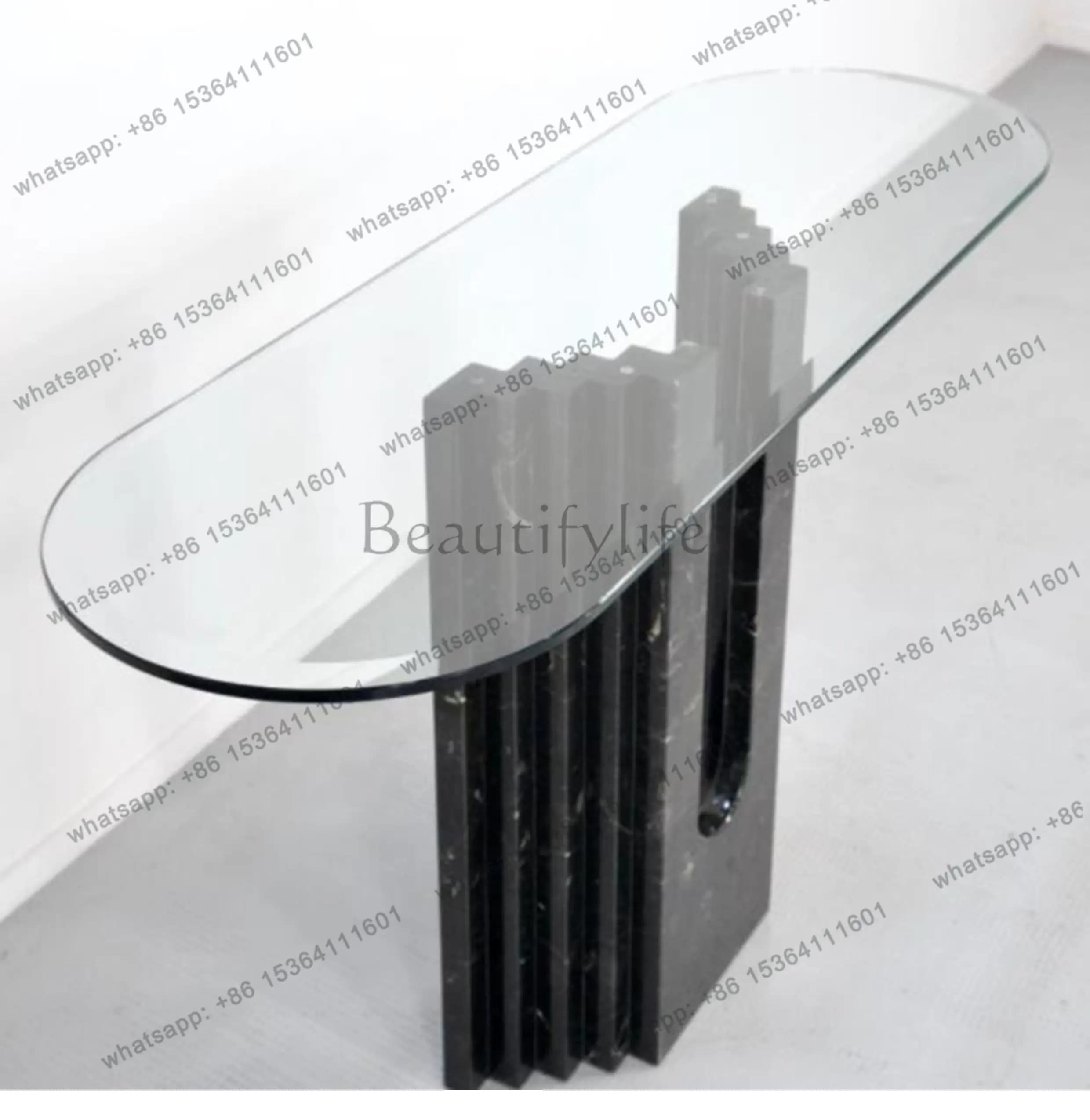 Modern and simple, marble entrance table against the wall, tempered glass against the wall, narrow side table