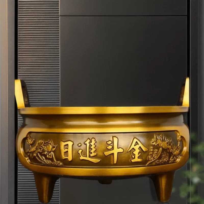 Brass for attracting wealth and treasures, all-copper three-legged double-eared incense burner, Buddhist temple s