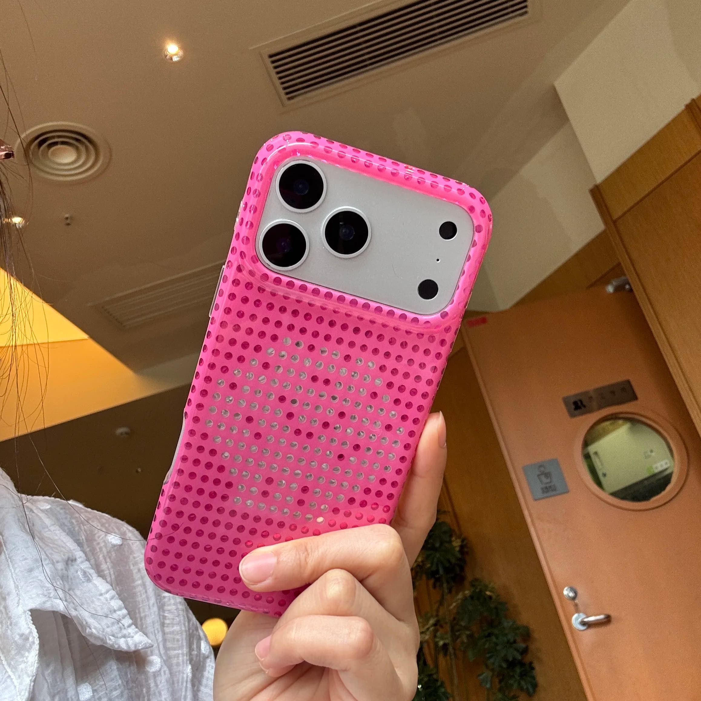 Aesthetic Shiny Rhinestone Mesh Dot Phone Case For iPhone 15 16 17 ProMax Bright Pink Big Window Trendy Phone Cover For Girls