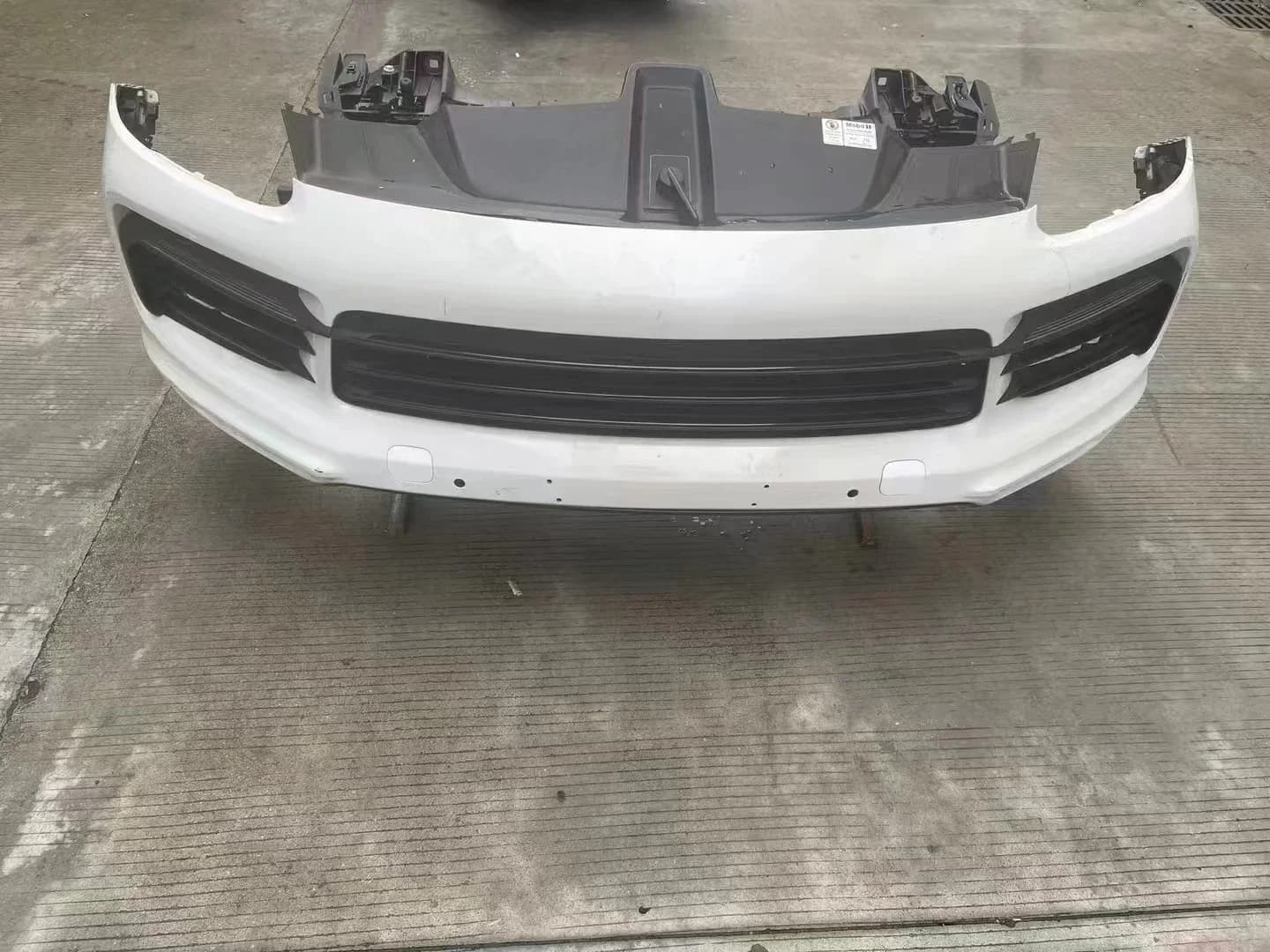 Hot Sale the Front of the for  9Y0 Second-hand Front Lip Kit Front Bumper Suitable for Replacement & Upgrade