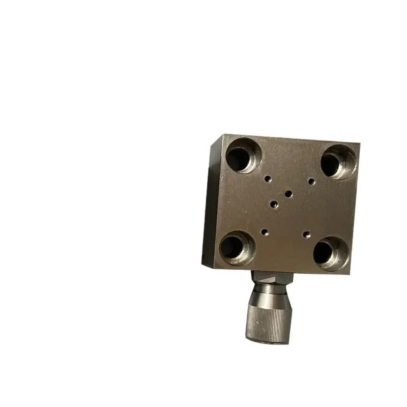 Pressure regulating and overflow pressure valve Two-way logic oil cutting hydraulic baler Sliding core insert F21 cover plate