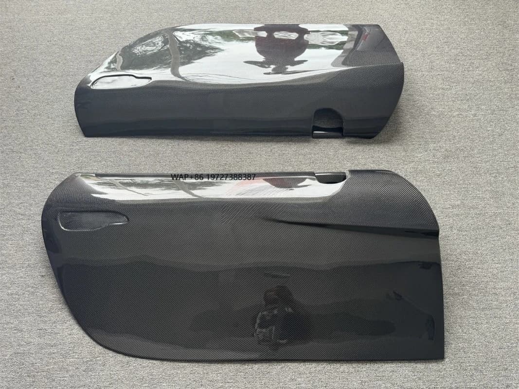 High Quality GT3RS Style Carbon Fiber Car Door Panel Decoration for 911 992