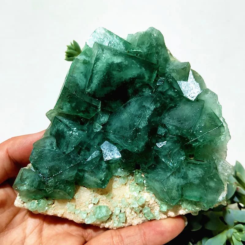 Natural stones Fluorite Crystals Mineral Samples Room Decoration Pyroemerald Witchcraft Supplies Spiritual Healing Heart Chakra