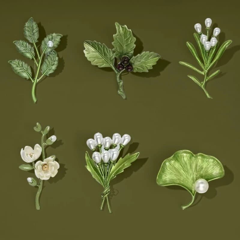 Vintage Exquisite Green Plant Leaf Design Brooch Stylish Exquisite Commute Metal Pin Badge for DIY Clothing Bags Hat Accessories