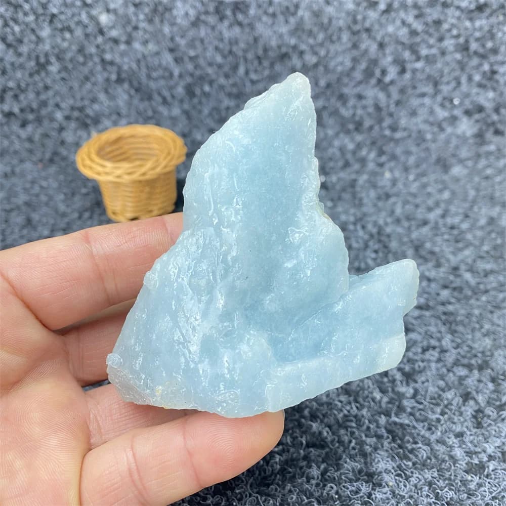 Natural Aquamarine Crystal Specimen - Irregular Original Stone for Aura Treatment Home Decor Mineral Ornament