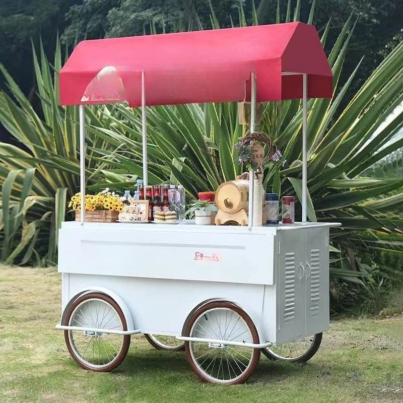Internet celebrity wrought iron float movable stall snack truck stall car night market, outdoor dining car