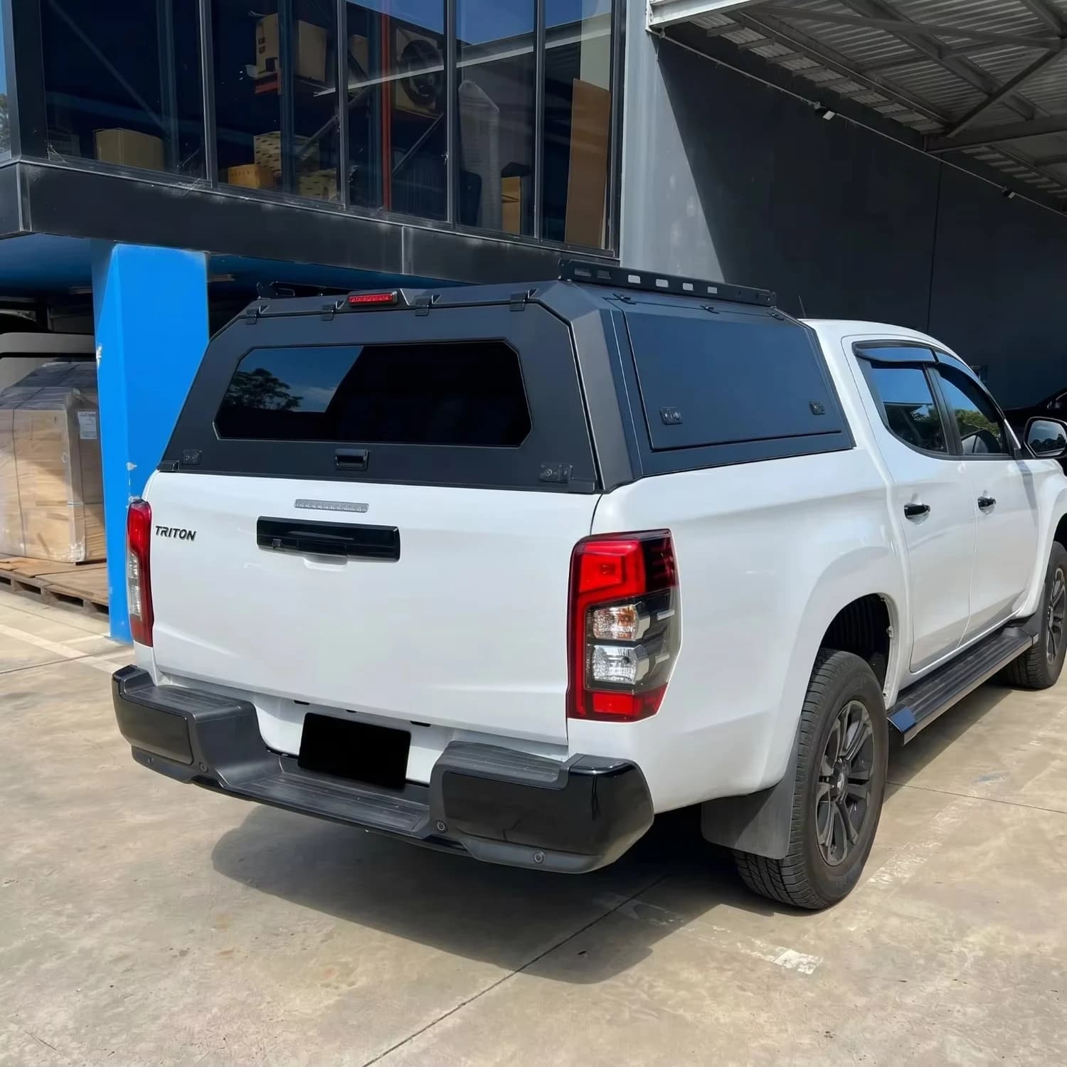 Premium Aluminum Alloy Truck Bed Hardtop Canopy Shell Sliding Windows No-Drill Install for Mitsubishi Triton L200 GSR  Dual Cab