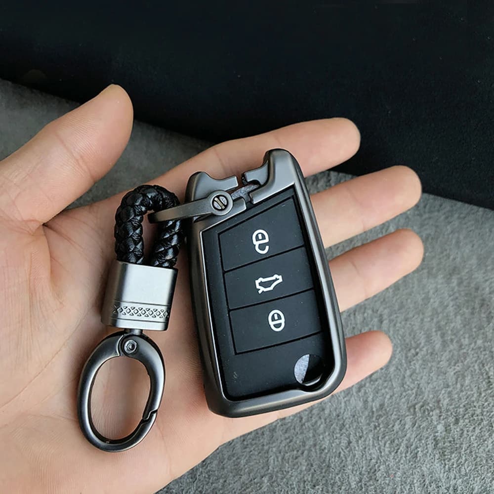 1x Men's Metal Leather Key Chain Ring Keyfob Holder Creative Car Keyring Gift for Men Carabiner Clip Car Keychain