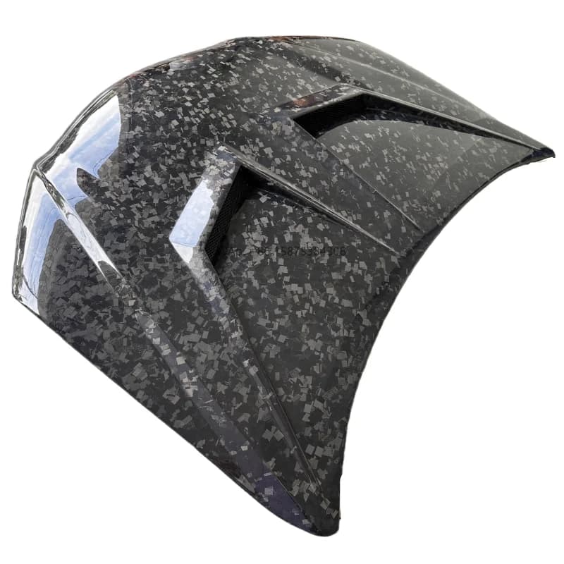 1016 Style Engine Hood with High-quality Forged Carbon Fiber Engine Hood for URUS Modification
