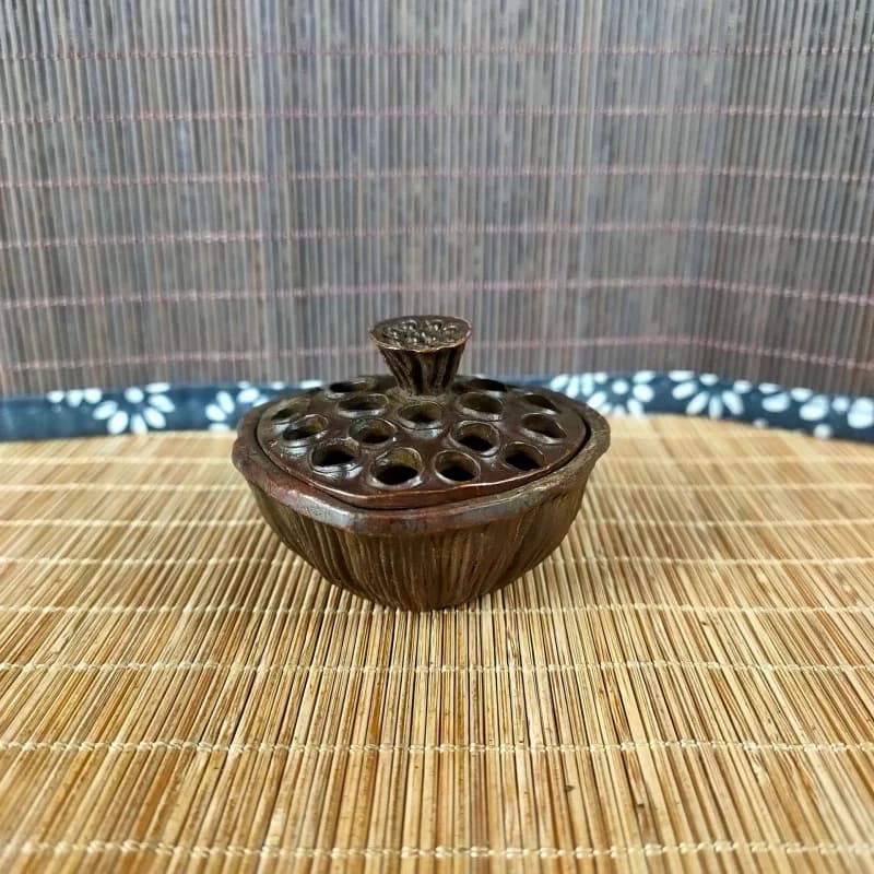 Antique Bronze Incense Decoration, Vintage Lotus Seed Aromatherapy Burner for Office and Study Desk