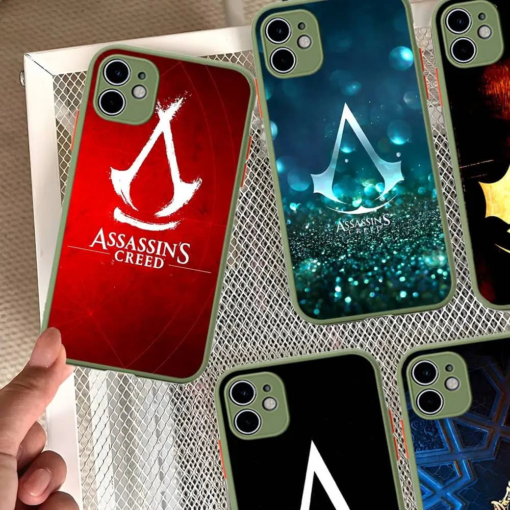 Game AssassinS Creed For iPhone 16 15 14 13 12 11 Pro Max X XS MAX Plus Translucent Black Phone Cover