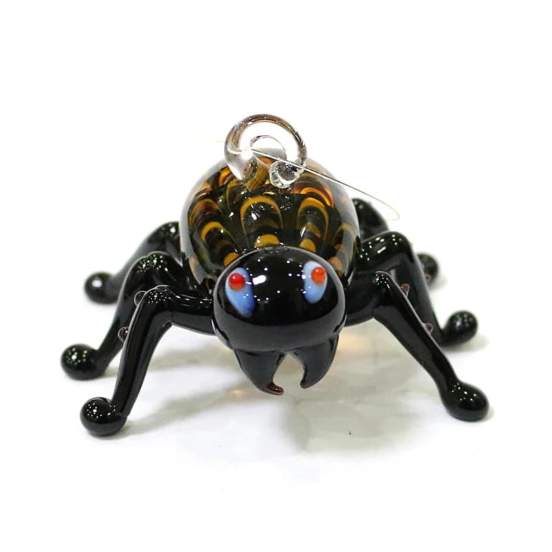Handmade Cute Mini Glass Spider Pendant Outdoor Garden Courtyard Decor Halloween Hanging Ornament Creative Holiday Party Gift
