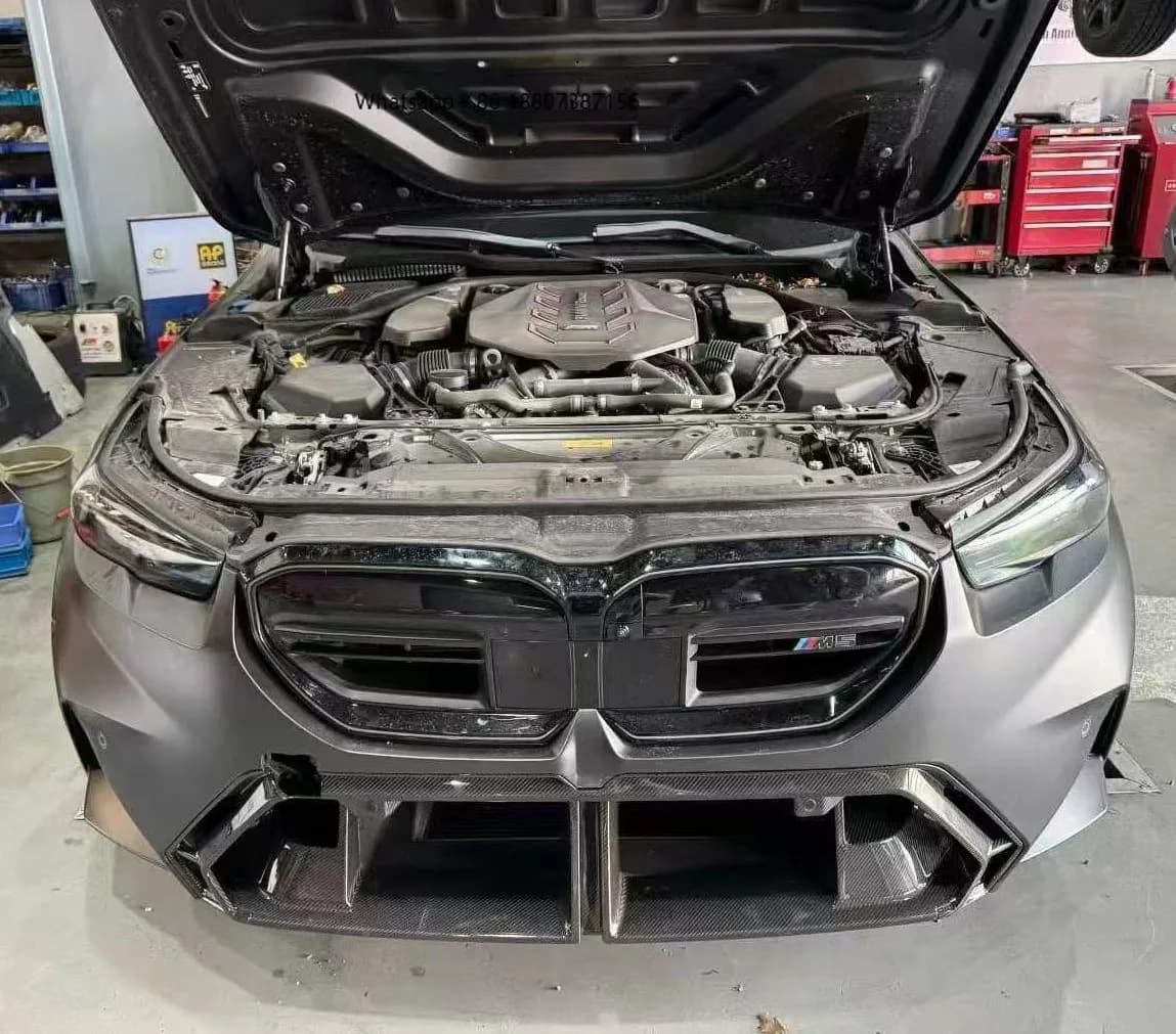 New for M5 G90 OEM Dry Carbon Fiber Lower Grille with Exhaust Cut-Outs Bolt-On Installation Universal Fitment