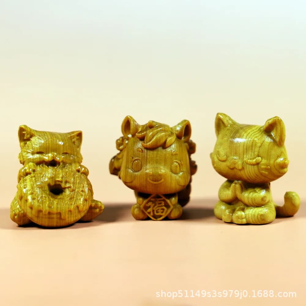 Cypress Wood Carved Cute Cat Figurine Chinese Zodiac Lucky Charm Wenwan Craft Home Desktop Decor Souvenir Gift