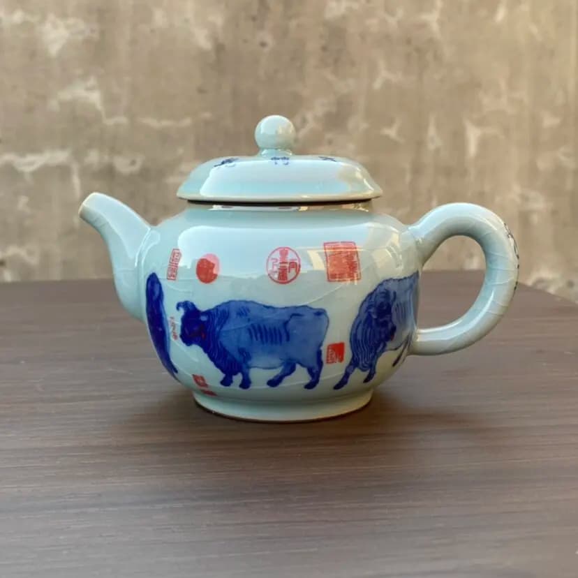 Jingdezhen antique ceramic five ox patterned teapot Kung Fu tea set home decor desktop Chinese style ornaments