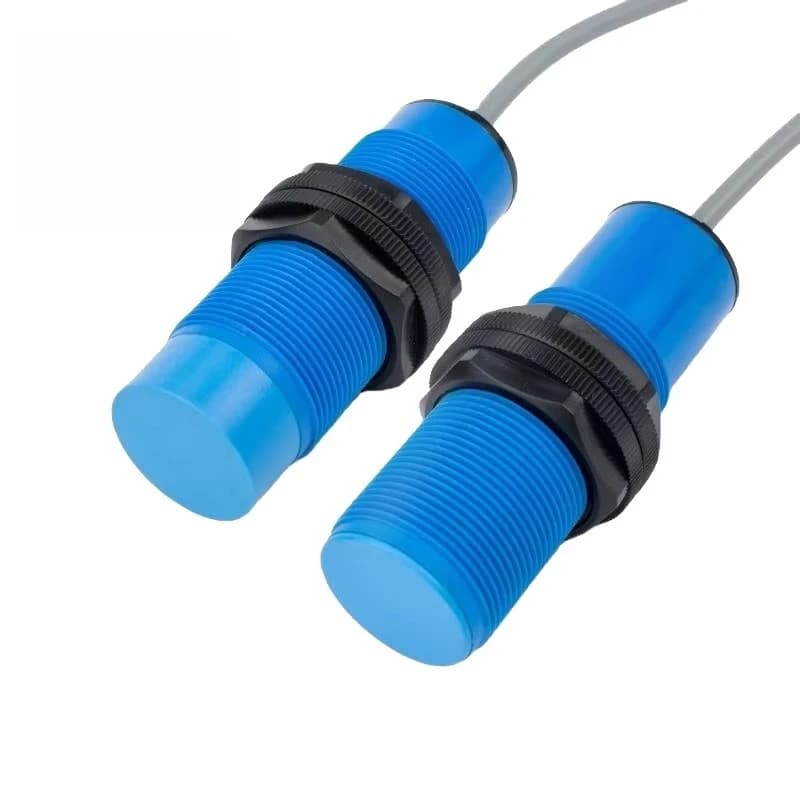 C2P1808PO Magnetics Proximity Sensor Threaded Plastic Pipe