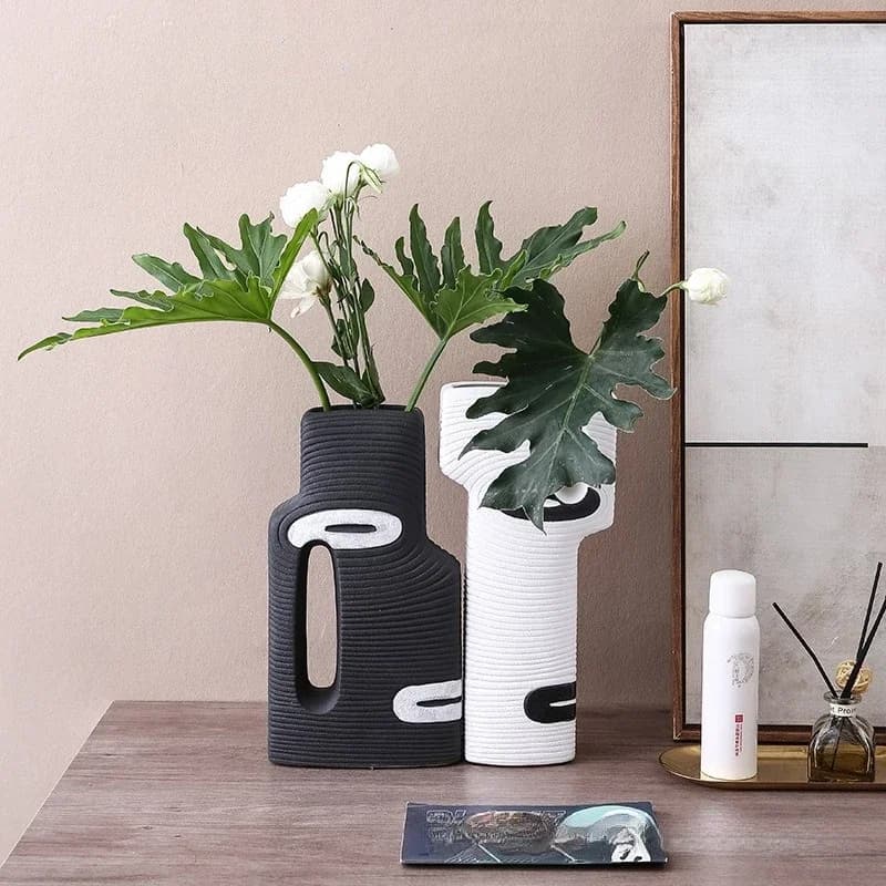 Nordic black and white hand-painted ceramic vase decoration, living room, bedroom, office desktop art vase vase decoration home