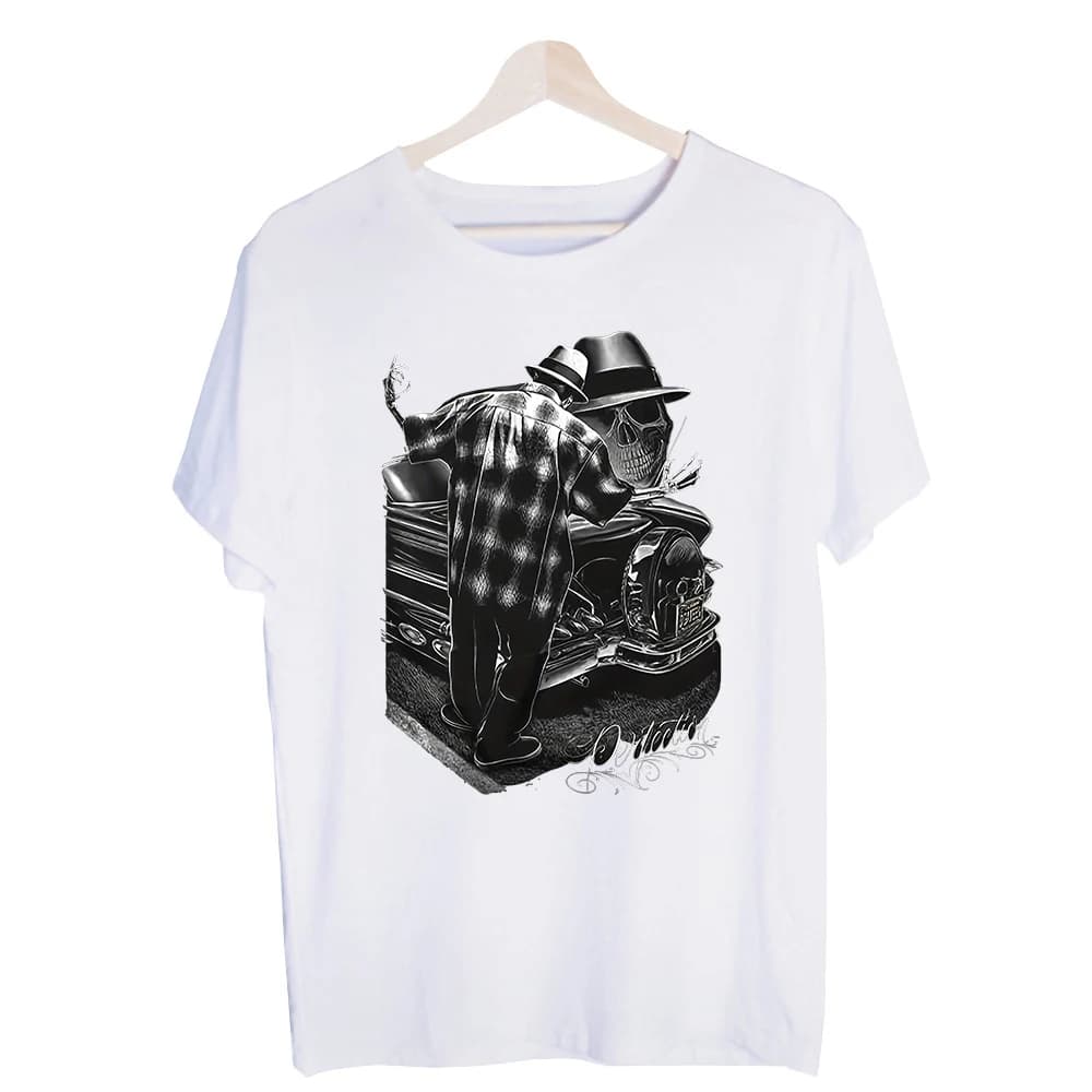 Men's Skull and Classic Car Graphic Tee, Short Sleeve Crew Neck T-Shirt for Urban Streetwear and Casual Outfits
