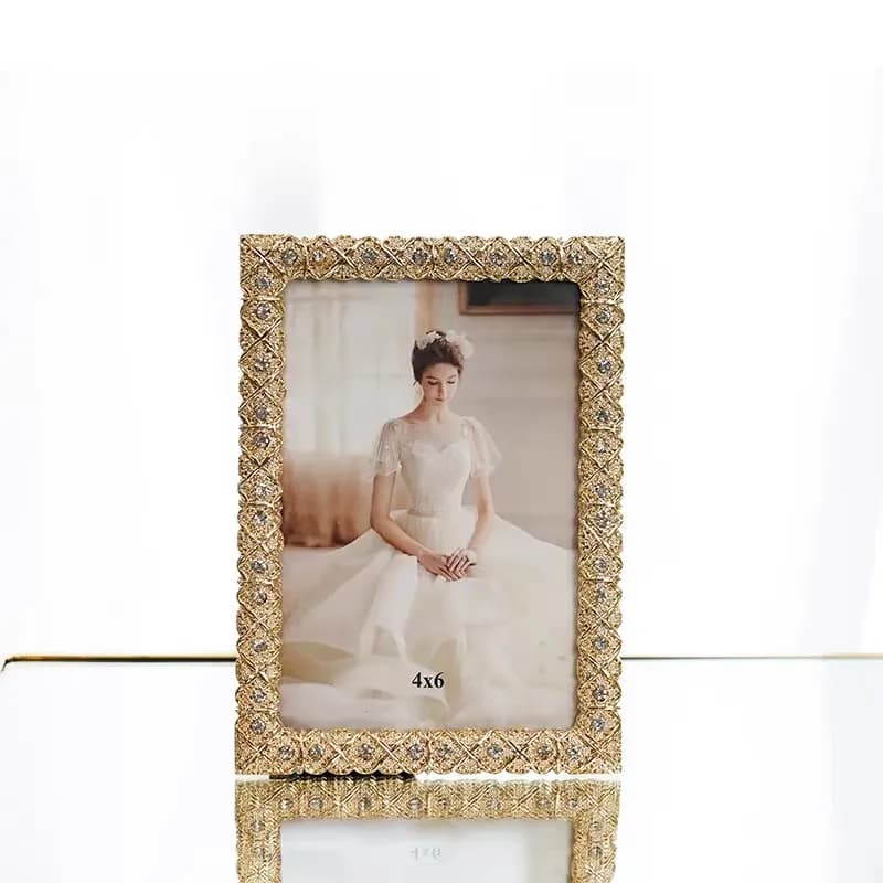 Golden Rhinestone Light Luxury Wedding Photo Frame, Living Room Metal American Decoration Desktop Photo Frame