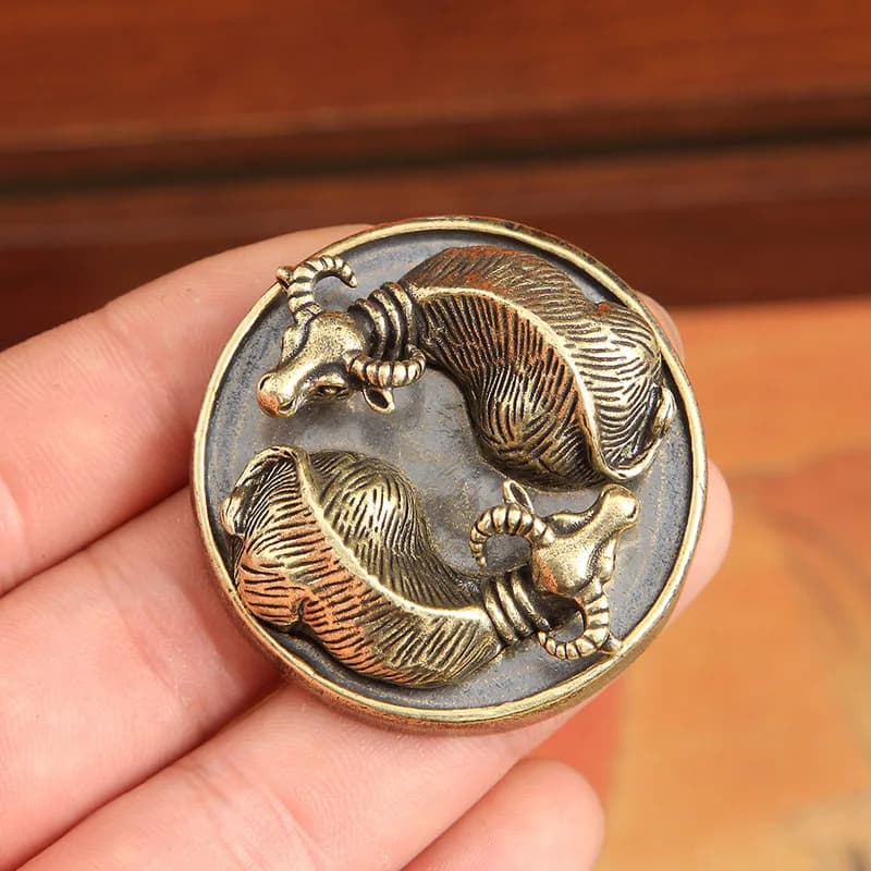 Brass Ox Turning Fortune Zodiac Ox Office Desktop Ornament Pure Copper Yin Yang Bagua Handpiece