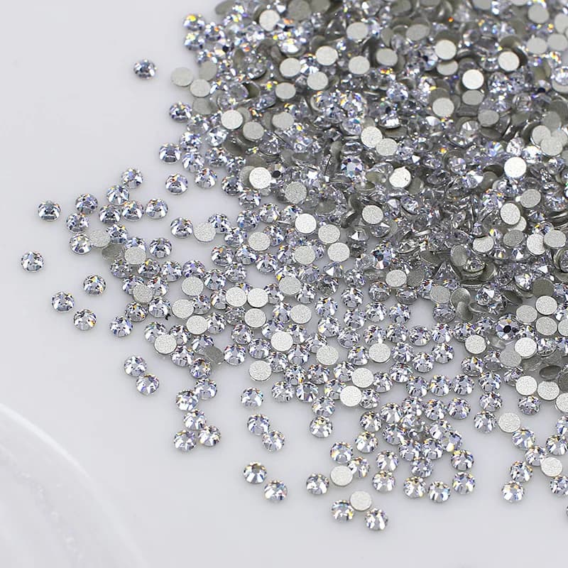 High Color Round Flat Back Rhinestones Sparkling Fire Nail Art Crystals Mini White DIY Nail Decorations