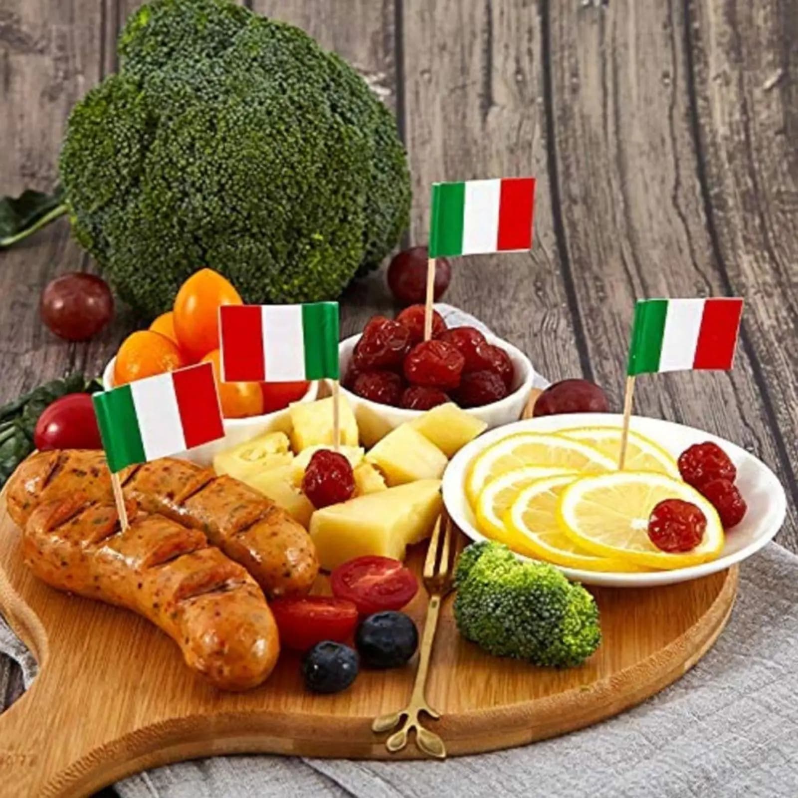 100Pcs Italian Toothpick Flags Creative Italian Cupcake Toppers Stick Banners for World Sports Party Supplies
