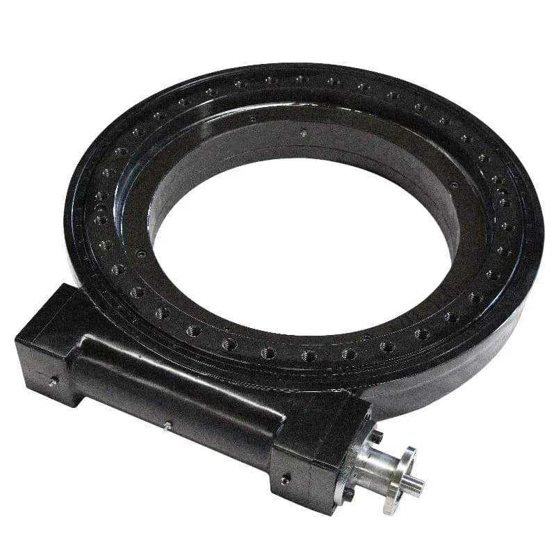 3-Inch rotary drive clearance for solar tracking systems